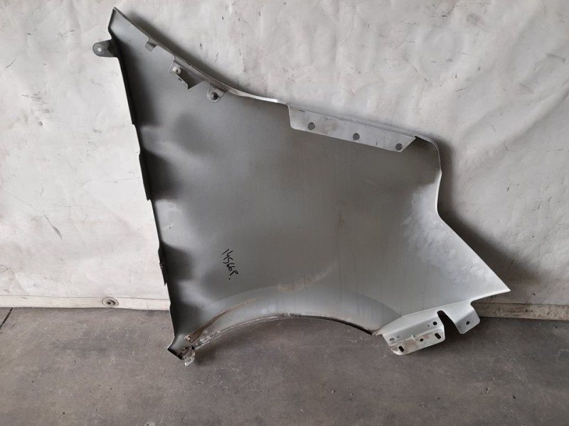 Recambio de aleta delantera izquierda para nissan nv 400 l1h1 3,3t pro referencia OEM IAM 6311300Q0H  