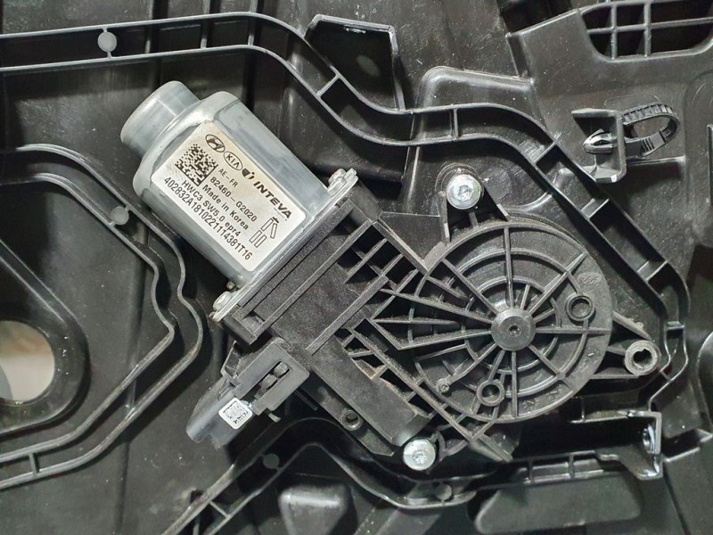 Recambio de elevalunas delantero derecho para hyundai ioniq hybrid referencia OEM IAM 82480G2070  ELECTRICO 6 PINS