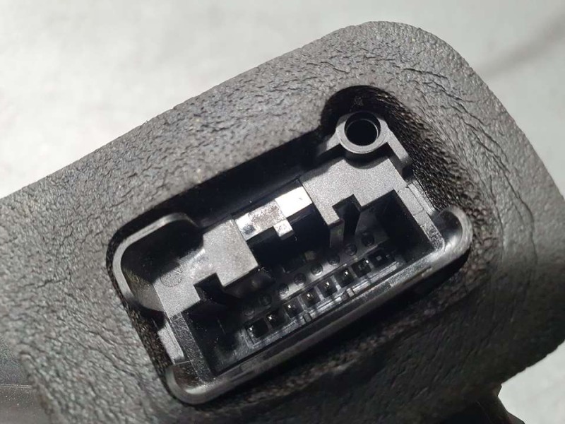 Recambio de cerradura puerta delantera derecha para volkswagen golf vii lim. (bq1) comfortline referencia OEM IAM 5TB837016A  7 