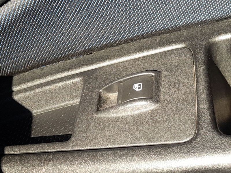 Recambio de mando elevalunas delantero derecho para fiat bravo ii (198_) 1.9 d multijet (198axc1b) referencia OEM IAM 735441023 