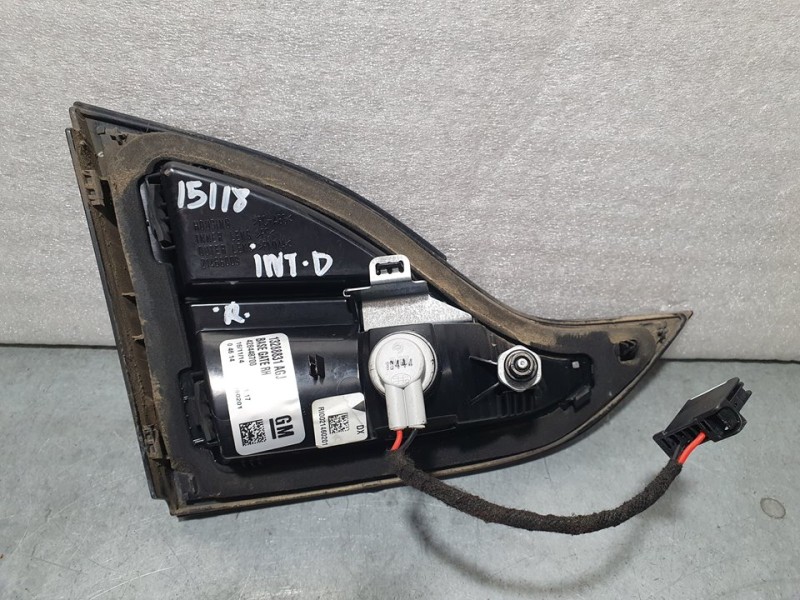 Recambio de piloto trasero derecho para opel zafira tourer excellence referencia OEM IAM 13288831 428448700 INTERIOR