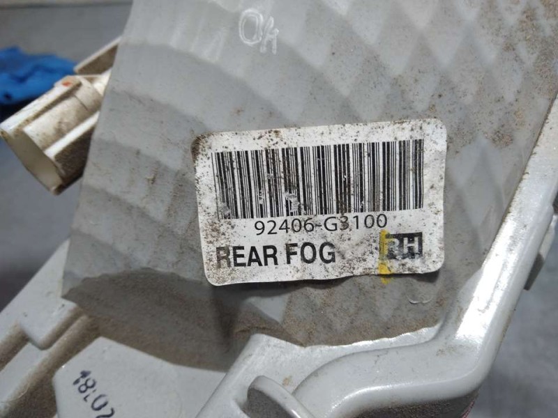 Recambio de piloto trasero derecho paragolpes para hyundai i30 (pd) essence referencia OEM IAM 92406G3100  