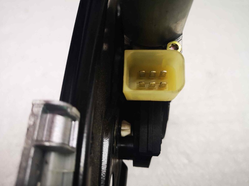 Recambio de elevalunas trasero izquierdo para mercedes-benz clase c (w203) berlina 2.7 cdi 20v cat referencia OEM IAM A203820294