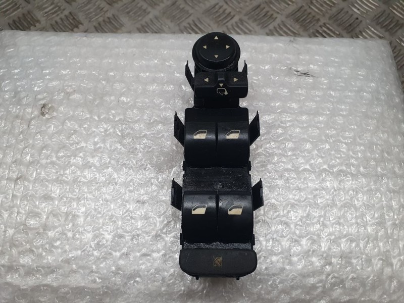 Recambio de mando elevalunas delantero izquierdo para peugeot 407 st sport referencia OEM IAM 96468704XT 53269735B 