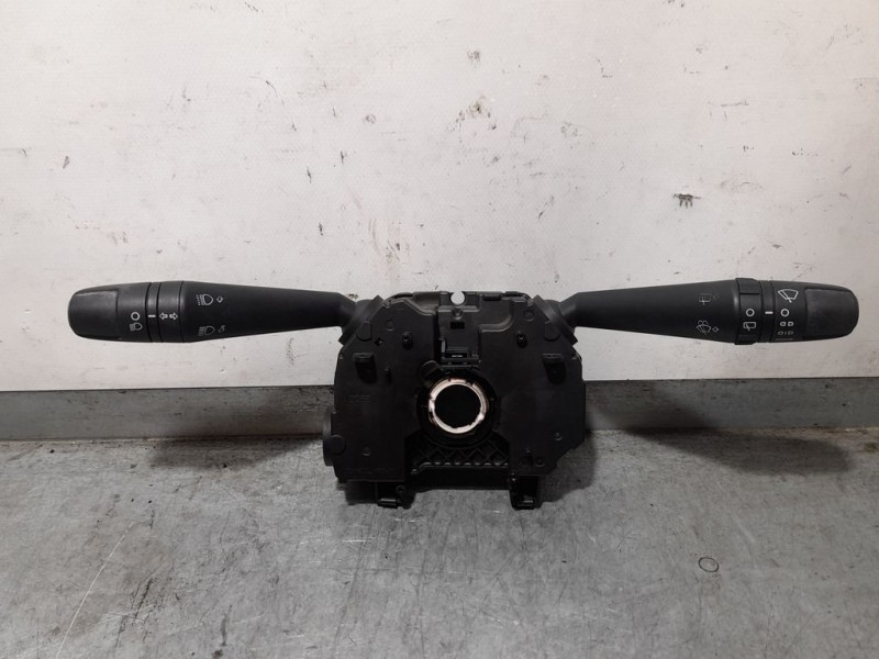 Recambio de mando luces y limpia para alfa romeo mito (145) distinctive referencia OEM IAM 86262040  