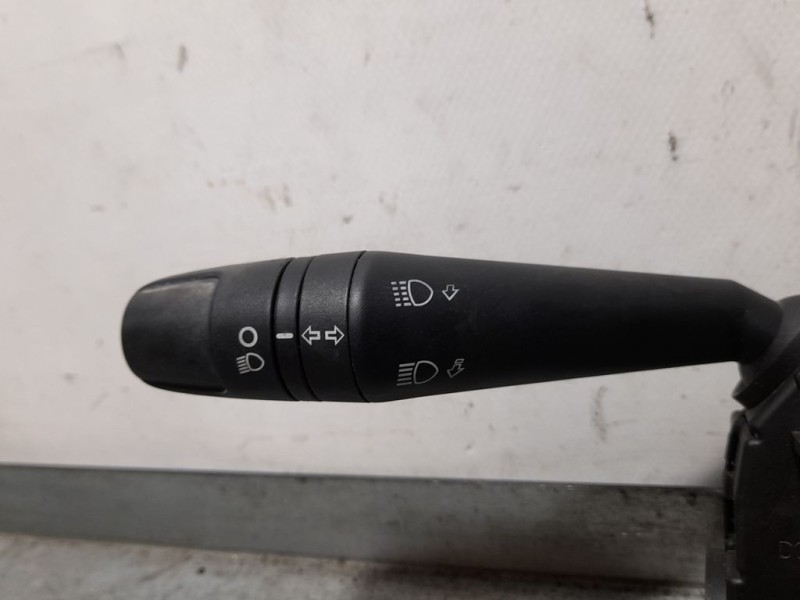 Recambio de mando luces y limpia para alfa romeo mito (145) distinctive referencia OEM IAM 86262040  