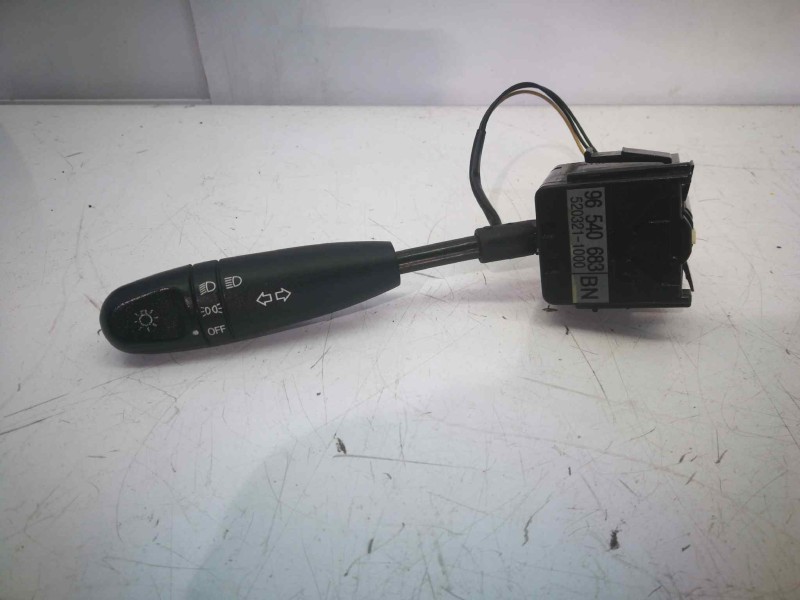 Recambio de mando luces para daewoo kalos 1.4 cat referencia OEM IAM 96540683  96540683