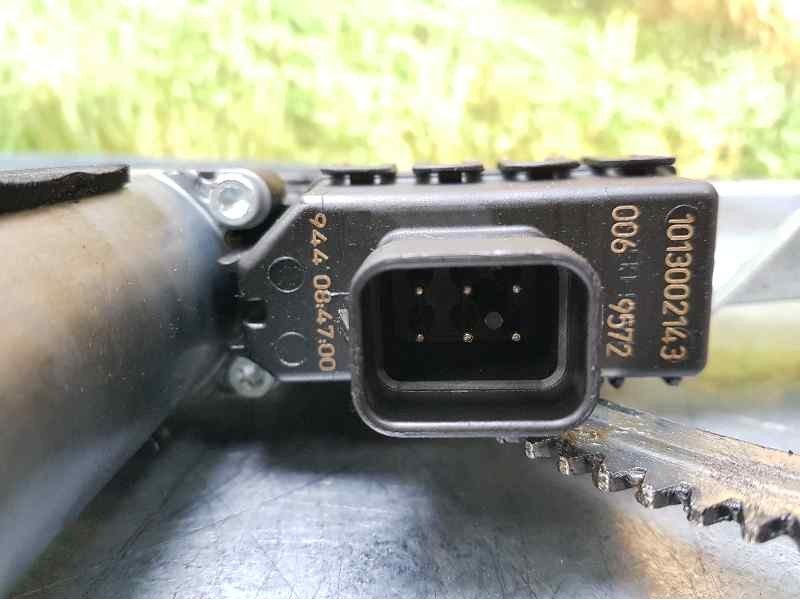 Recambio de elevalunas delantero derecho para opel astra h ber. edition referencia OEM IAM 9988501 6 PINS ELECTRICO