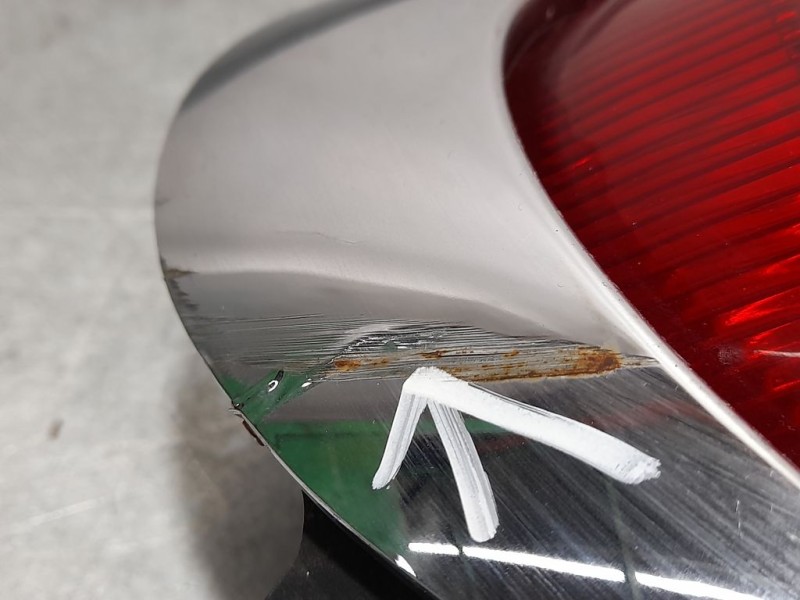 Recambio de piloto trasero derecho para alfa romeo mito (145) distinctive referencia OEM IAM 156085852  TOCADO