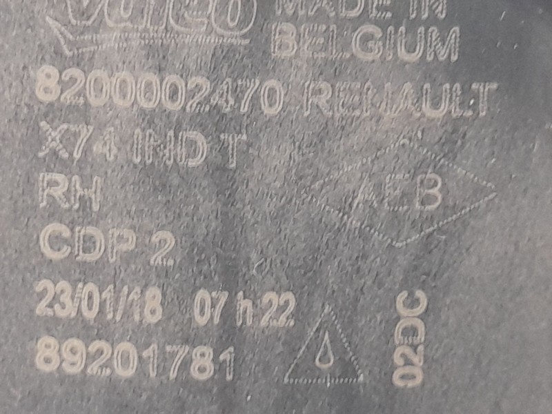 Recambio de faro antiniebla derecho para nissan nv 400 l1h1 3,3t pro referencia OEM IAM 8200002470  