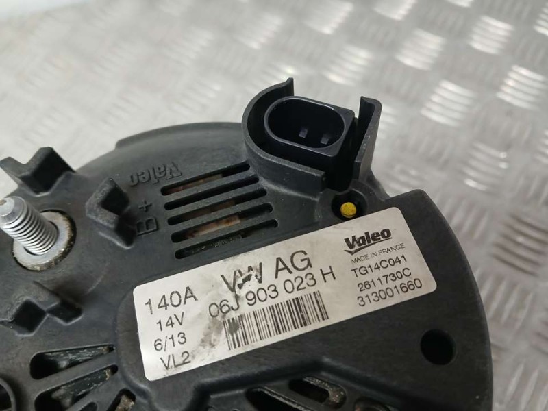Recambio de alternador para audi a3 sportback (8va) ambiente referencia OEM IAM 06J903023H 2611730C VALEO