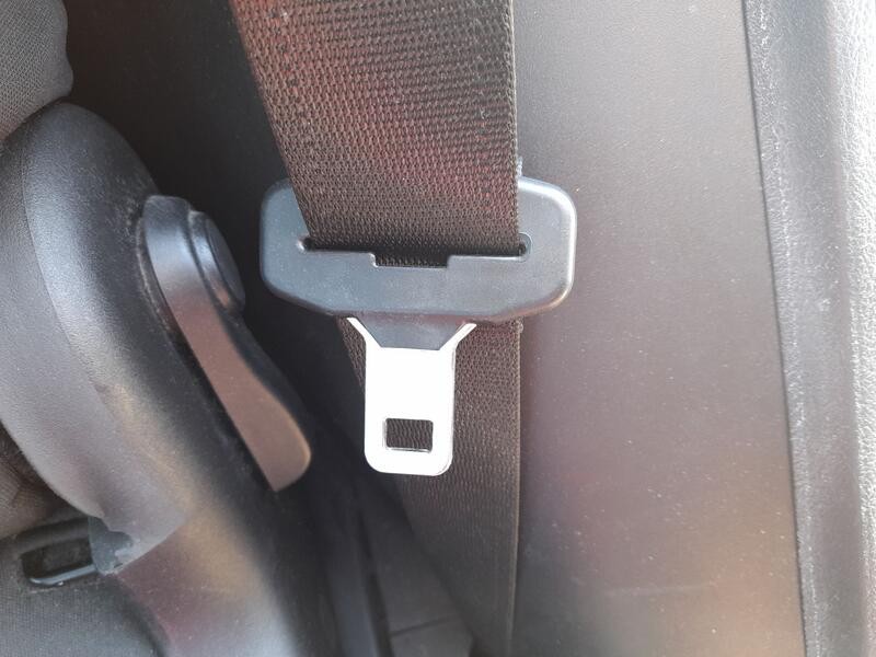 Recambio de cinturon seguridad trasero izquierdo para fiat 500l (351_, 352_) 1.4 (199lyb1b) referencia OEM IAM 735624671  