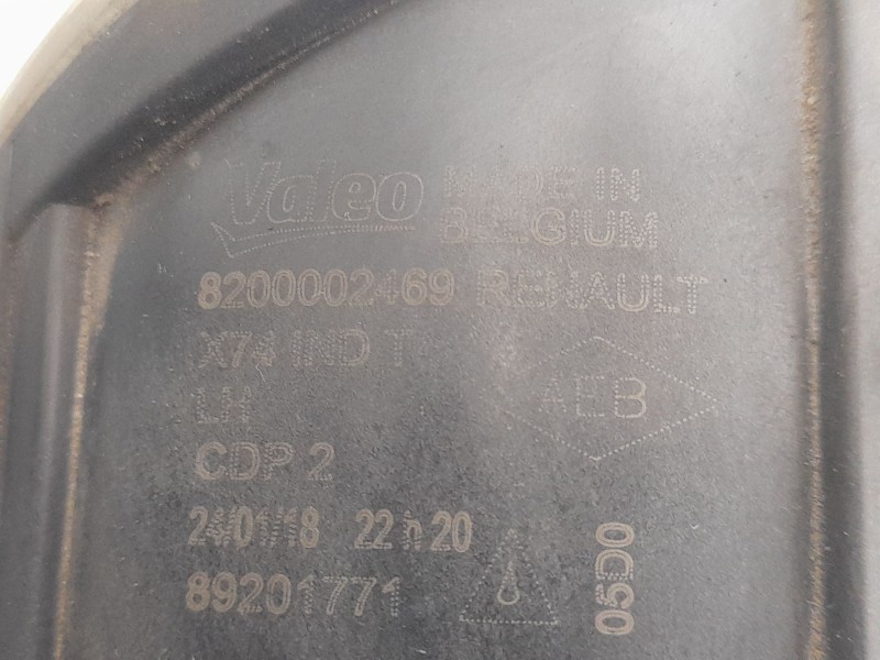 Recambio de faro antiniebla izquierdo para nissan nv 400 l1h1 3,3t pro referencia OEM IAM 8200002469  