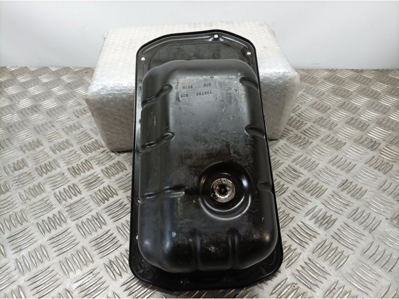 Recambio de carter para peugeot 308 sw 1.2 12v e-thp referencia OEM IAM 139732G07  