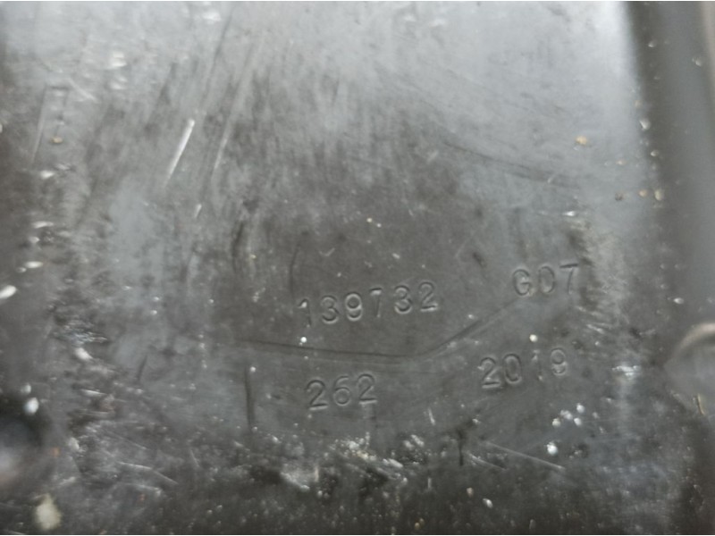 Recambio de carter para peugeot 308 sw 1.2 12v e-thp referencia OEM IAM 139732G07  