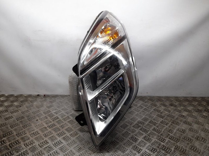 Recambio de faro izquierdo para nissan nv 400 l1h1 3,3t pro referencia OEM IAM 26060BZ50A  