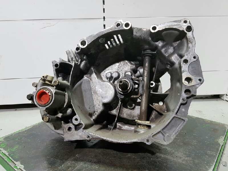 Recambio de caja cambios para peugeot 205 berlina 1.8 d generation referencia OEM IAM 20TA80 9289922B 5VELOCIDADES