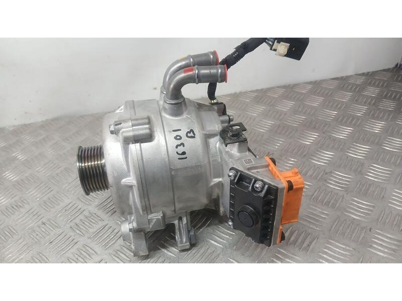 Recambio de alternador para kia niro hybrid concept referencia OEM IAM 3739003920 HSG ASSY K240509236S