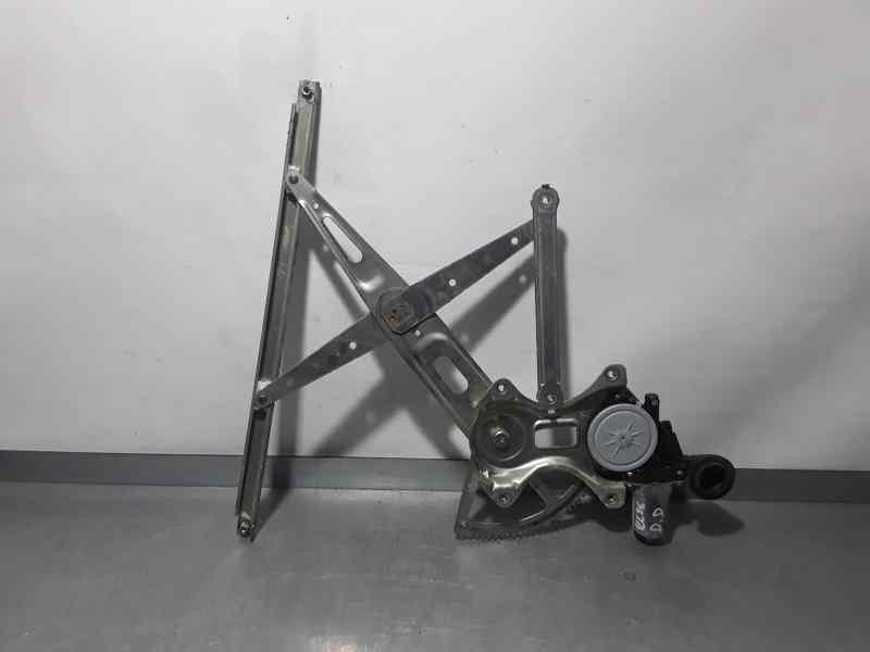 Recambio de elevalunas delantero derecho para toyota rav 4 (a3) 2.0 16v cat referencia OEM IAM  6 PINS ELECTRICO , VEHÍCULO INUN