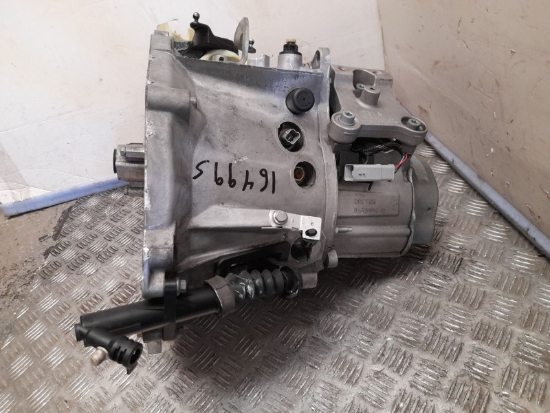 Recambio de caja cambios para peugeot 208 i (ca_, cc_) 1.6 bluehdi 100 referencia OEM IAM 20ET28 5VELOCIDADES 8405124B