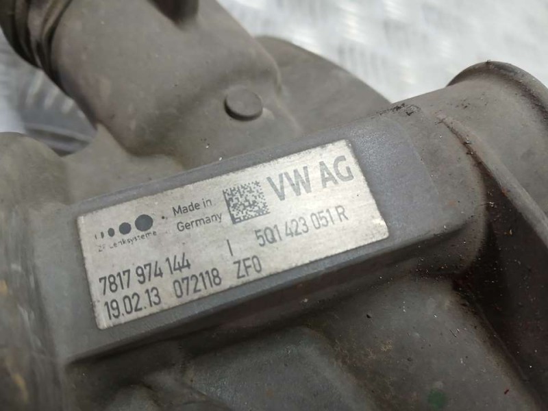 Recambio de cremallera direccion para audi a3 sportback (8va) ambiente referencia OEM IAM 5Q1423051R 7817974144 ZF ELECTRO-MECAN