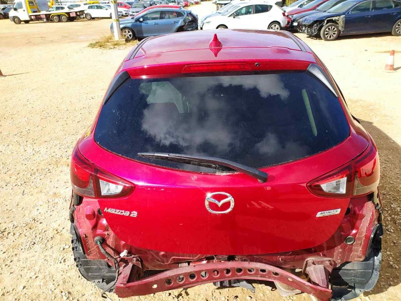 Recambio de porton trasero para mazda 2 lim. () black tech edition referencia OEM IAM D0Y06202XB  