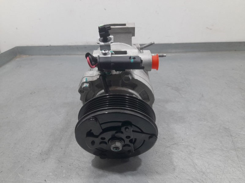 Recambio de compresor aire acondicionado para fiat panda (312_, 319_) 1.0 mild hybrid (312.pyd1b) referencia OEM IAM WXQ066XA  
