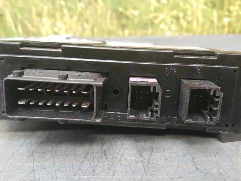 Recambio de motor elevalunas delantero derecho para citroën c8 2.0 hdi sx referencia OEM IAM 1400208580 991728205 BROSE