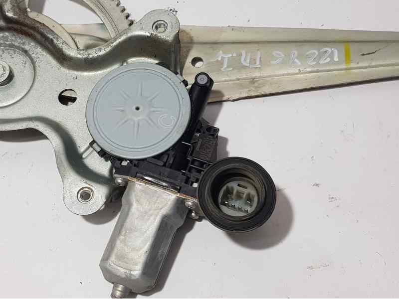 Recambio de elevalunas trasero izquierdo para toyota rav 4 (a3) 2.0 16v cat referencia OEM IAM   VEHÍCULO INUNDADO