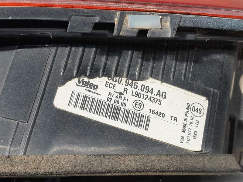 Recambio de piloto trasero derecho para volkswagen golf vii lim. (bq1) comfortline referencia OEM IAM 5G0945094AG  INTERIOR