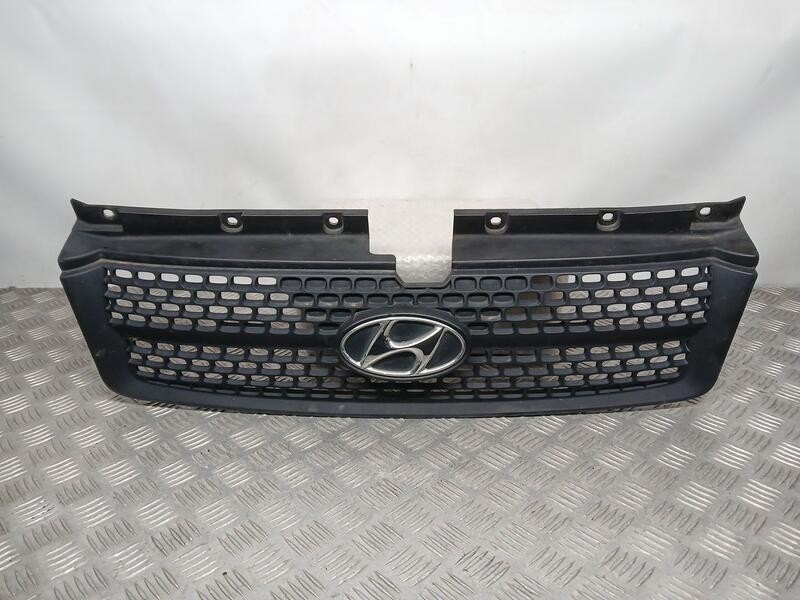 Recambio de rejilla delantera para hyundai matrix (fc) gls referencia OEM IAM 8656117400  