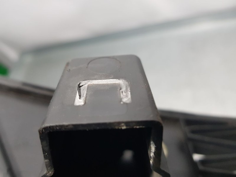 Recambio de rejilla delantera para seat toledo (kg3) reference referencia OEM IAM 6JA853677  INFERIOR PARAGOLPES PATA ROTA