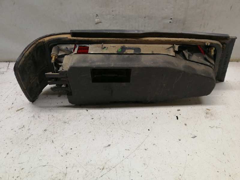 Recambio de piloto trasero derecho para peugeot 405 berlina 1.9 cat referencia OEM IAM  1000002147214 