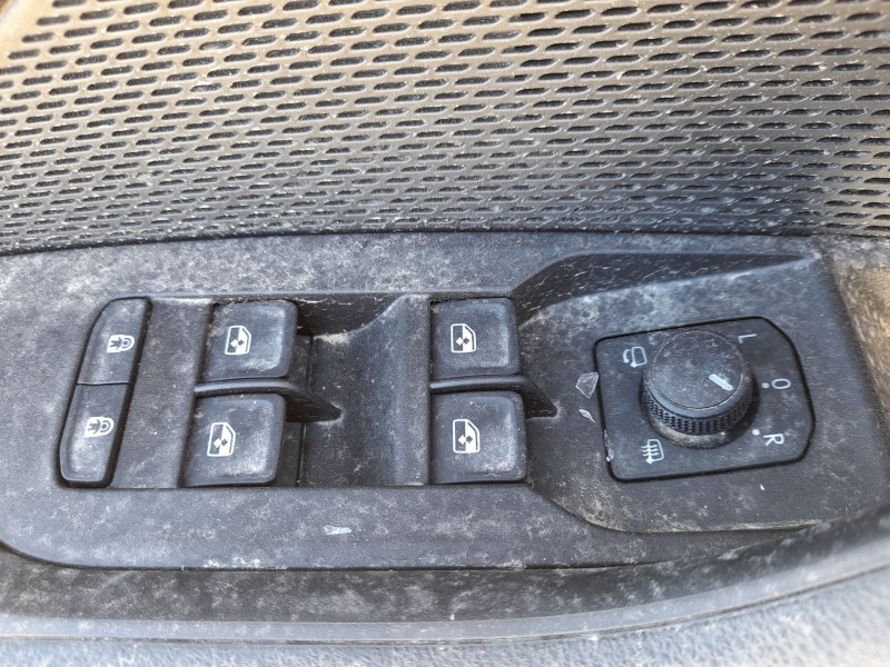 Recambio de mando elevalunas delantero izquierdo para skoda octavia iv (nx3, nn3, pv3) 1.5 tsi referencia OEM IAM 3G0959857BWHS 