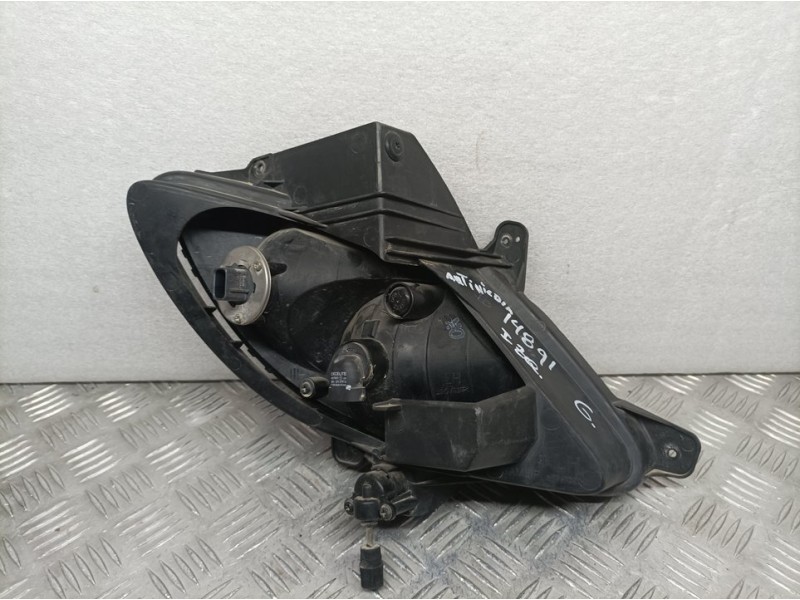 Recambio de faro antiniebla izquierdo para hyundai ix20 gls style referencia OEM IAM 922011K100  