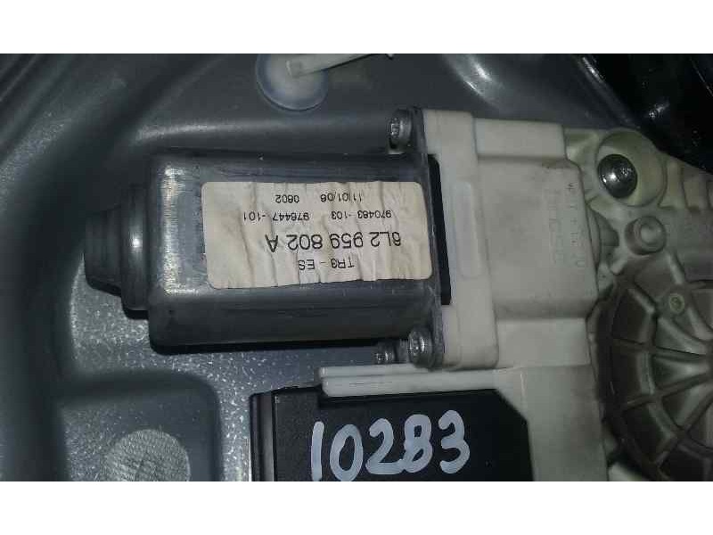 Recambio de elevalunas delantero izquierdo para seat leon (1p1) reference referencia OEM IAM  14PINS ELECTRICO