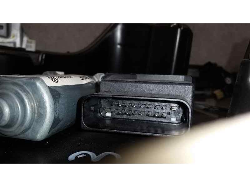 Recambio de elevalunas trasero derecho para seat leon (1p1) reference referencia OEM IAM  18 PINS ELECTRICO