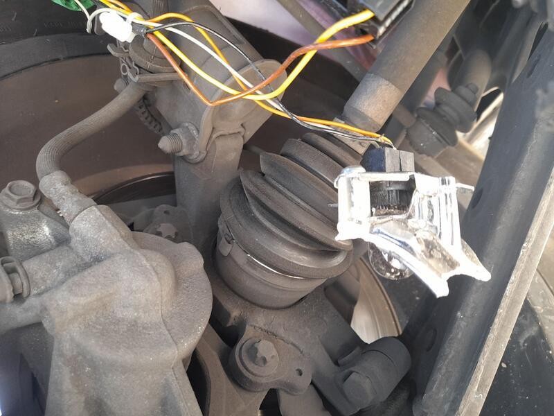 Recambio de mangueta delantera derecha para fiat 500l (351_, 352_) 1.4 (199lyb1b) referencia OEM IAM 51910431  