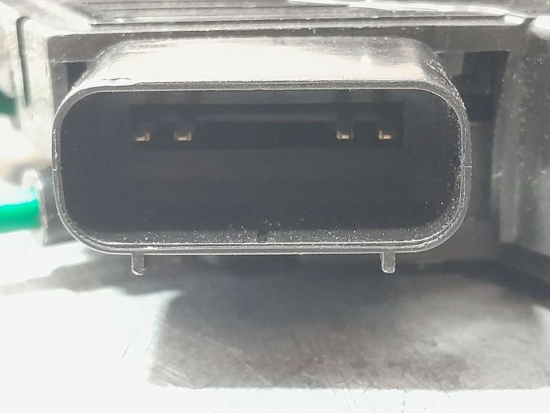 Recambio de cerradura puerta trasera izquierda para ssangyong tivoli line 4x2 referencia OEM IAM 7131035001  4 PINES