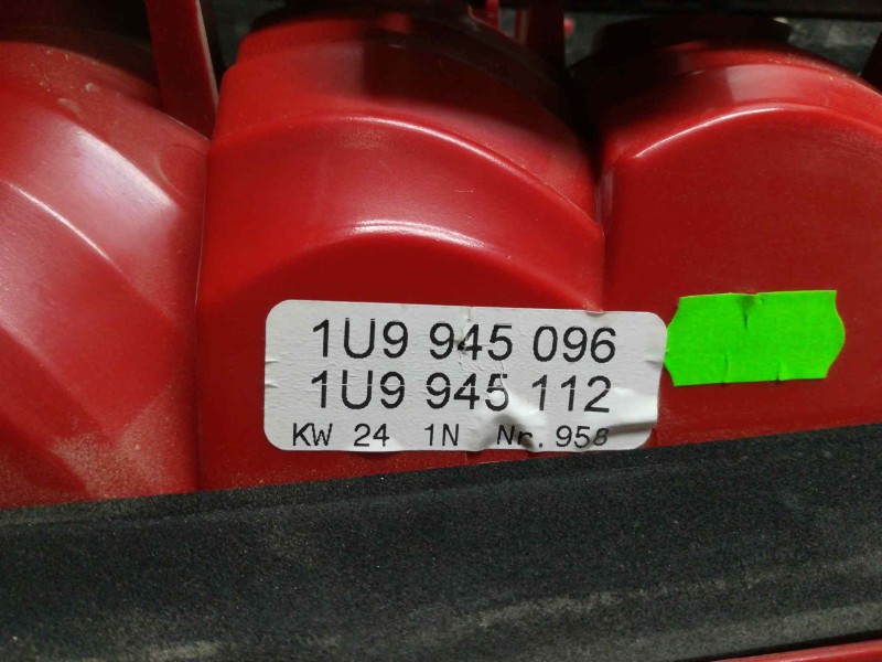 Recambio de piloto trasero derecho para skoda octavia combi (1u5) referencia OEM IAM 1U9945096  