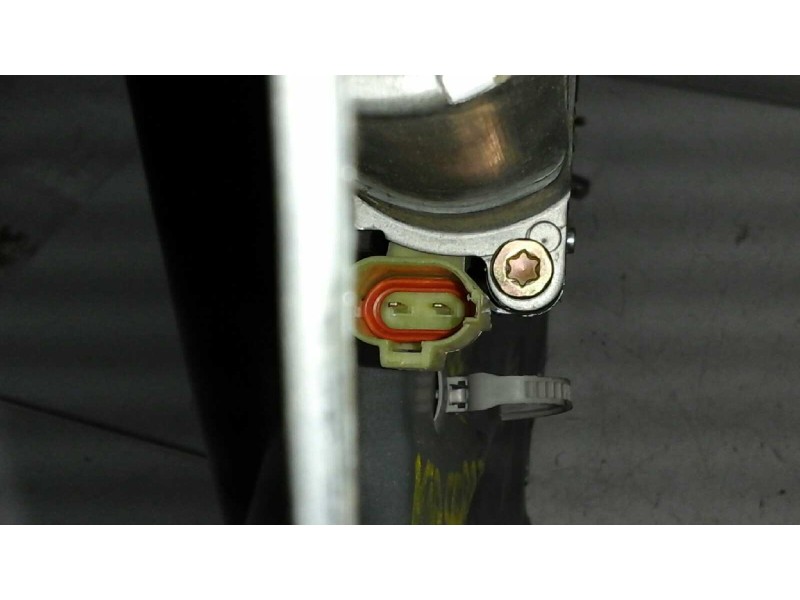 Recambio de elevalunas delantero izquierdo para kia cerato 1.5 lx crdi berlina (4-ptas.) referencia OEM IAM  2 PINS ELECTRICO