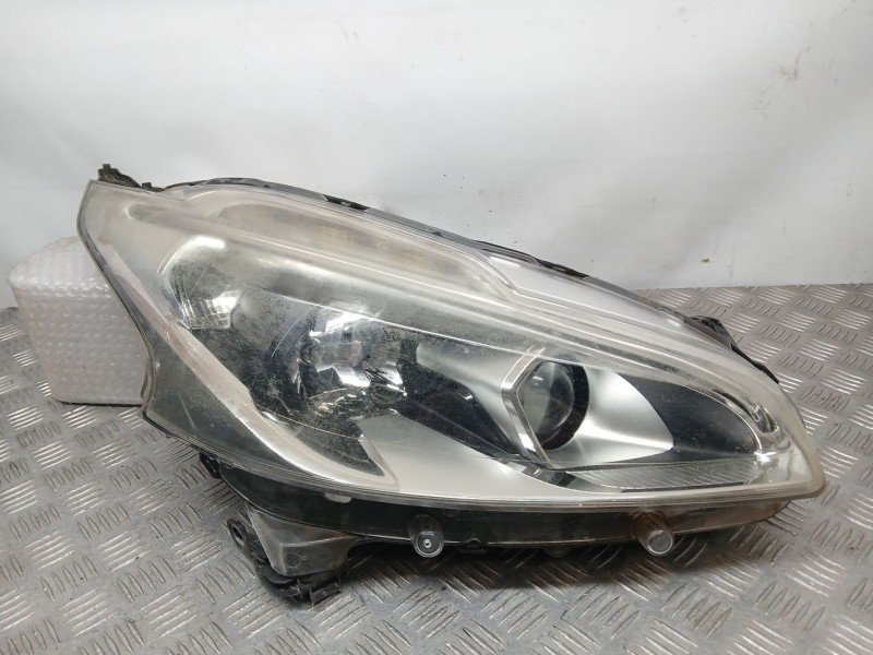 Recambio de faro derecho para peugeot 208 i (ca_, cc_) 1.6 bluehdi 100 referencia OEM IAM 9810805880 PULIR VALEO 90048532