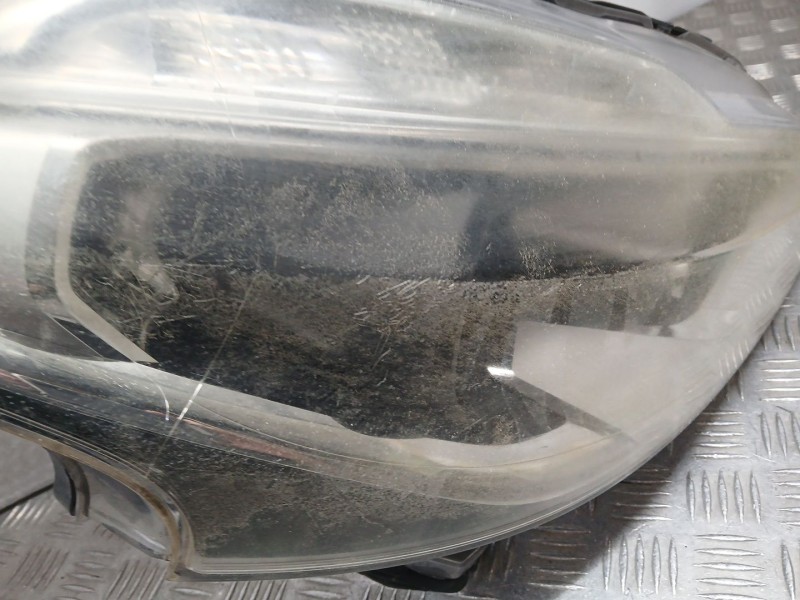 Recambio de faro derecho para peugeot 208 i (ca_, cc_) 1.6 bluehdi 100 referencia OEM IAM 9810805880 PULIR VALEO 90048532