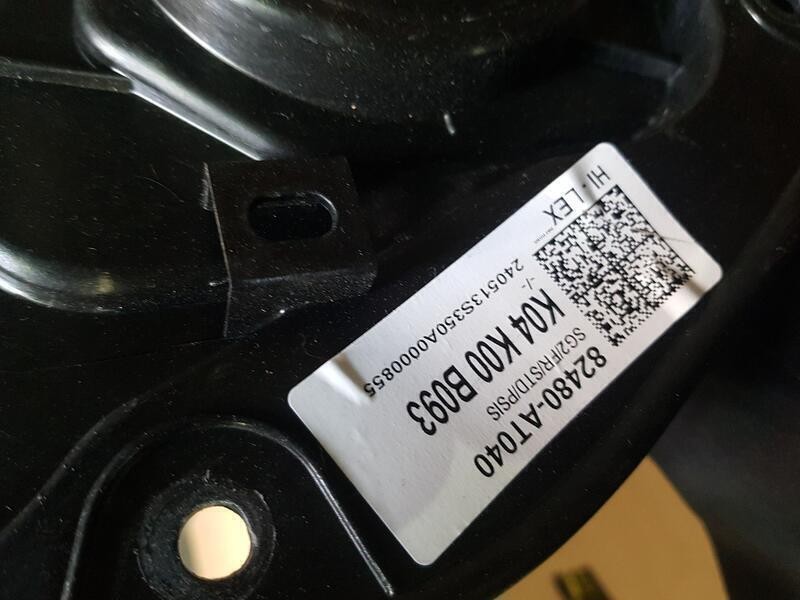 Recambio de elevalunas delantero derecho para kia niro hybrid concept referencia OEM IAM 82481AT040  ELECTRICO 2 PINS