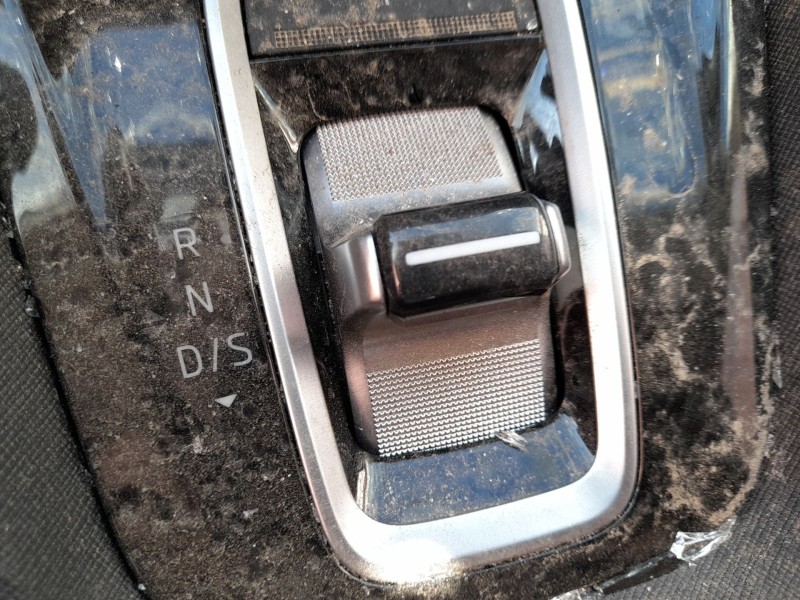 Recambio de palanca cambio para skoda octavia iv (nx3, nn3, pv3) 1.5 tsi referencia OEM IAM 5WA713034K  