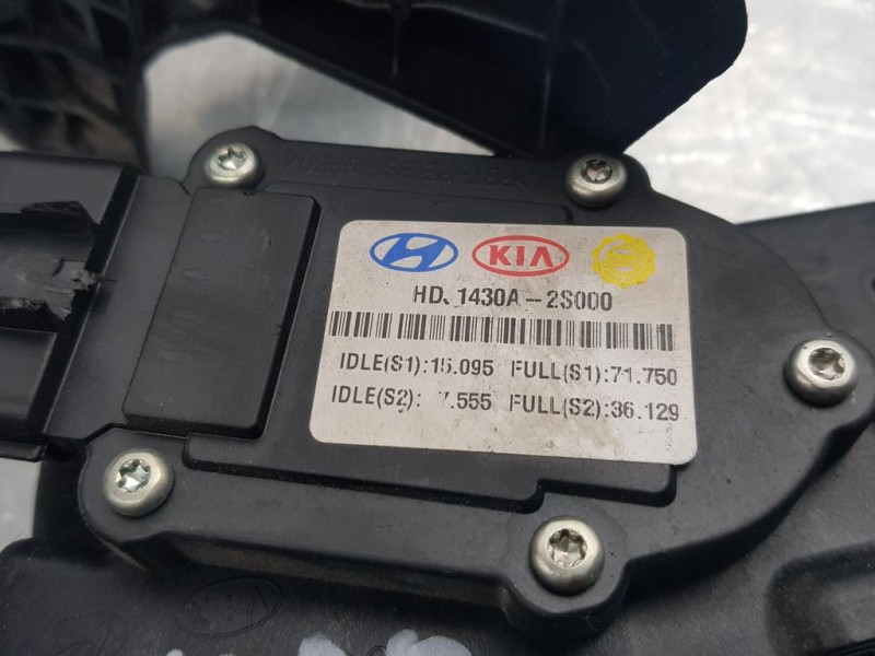 Recambio de potenciometro pedal para hyundai ix35 comfort 2wd referencia OEM IAM 1430A2S000  