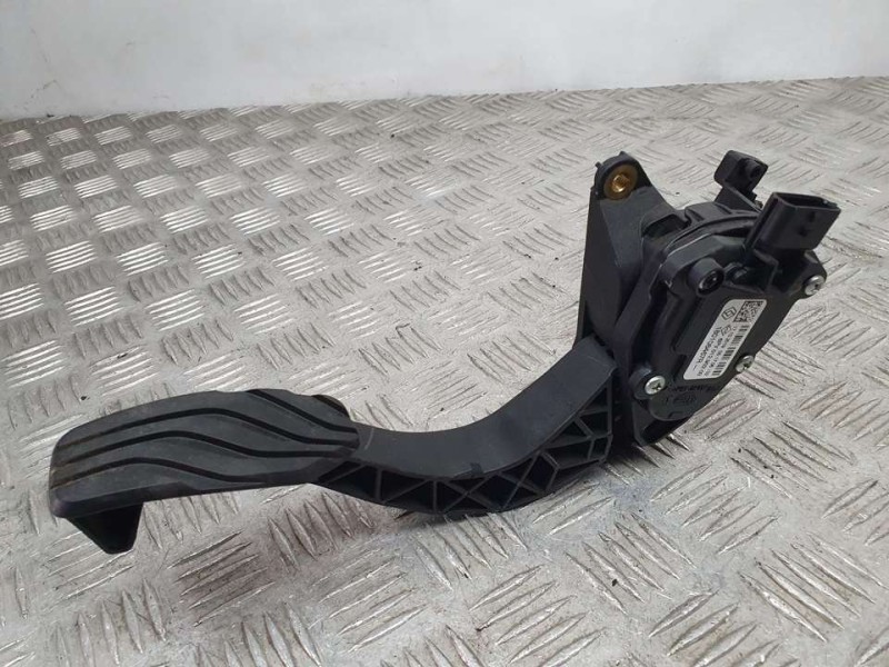 Recambio de potenciometro pedal para renault clio v intens referencia OEM IAM 180108467R 6PV01290203 