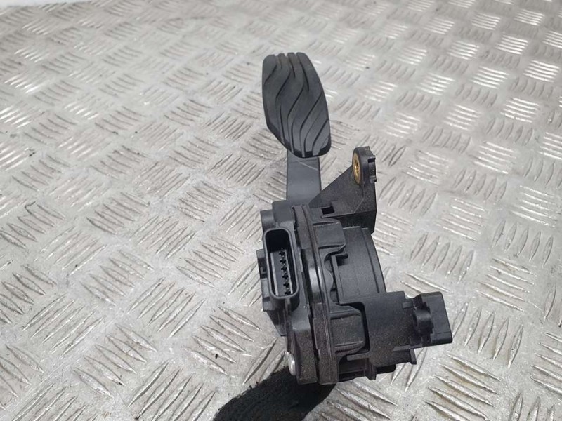 Recambio de potenciometro pedal para renault clio v intens referencia OEM IAM 180108467R 6PV01290203 