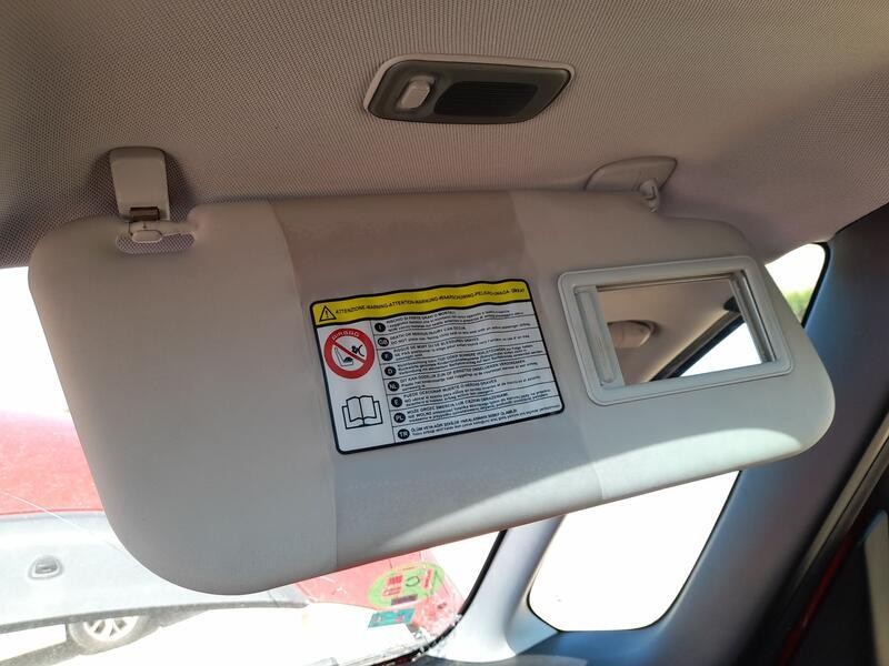 Recambio de parasol derecho para fiat 500l (351_, 352_) 1.4 (199lyb1b) referencia OEM IAM 735595126  