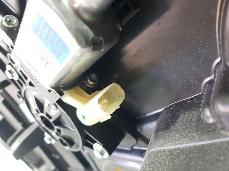 Recambio de elevalunas trasero izquierdo para kia niro hybrid concept referencia OEM IAM 83470AT000 2 PINS ELECTRICO